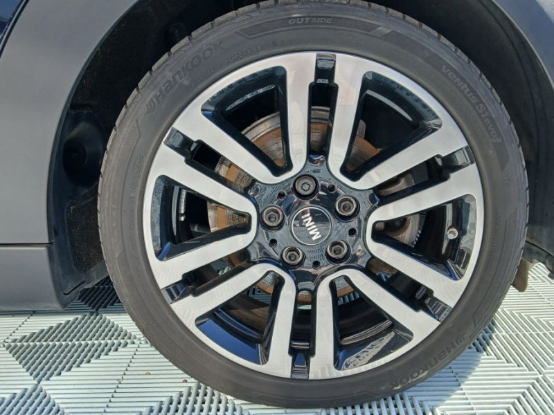Photo 7 de l'offre de MINI MINI III (F56) NEW 1.5i 136 BVA7 COOPER 5P CUIR TOE Camera Key Less HUD Hifi... à 29490€ chez Mérignac auto