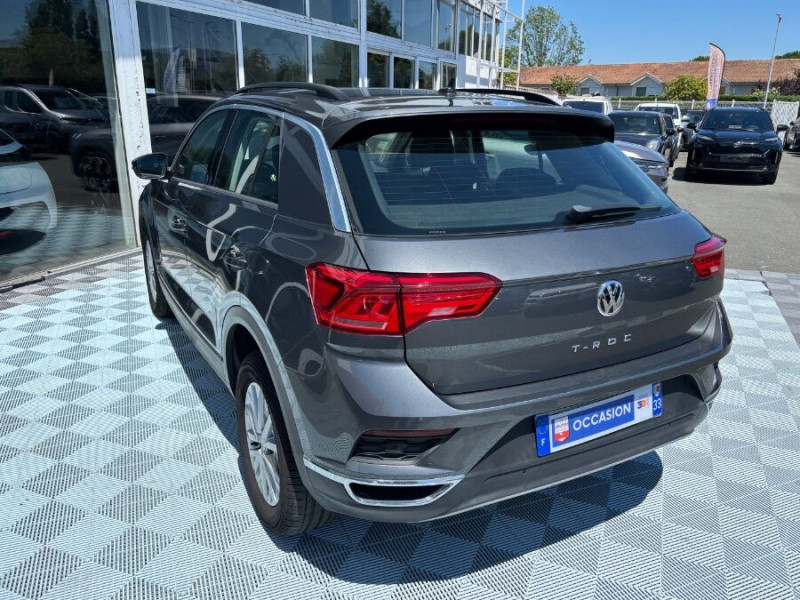 Photo 10 de l'offre de VOLKSWAGEN T-ROC 1.0 TSI 115 BVM6 LOUNGE CarPlay ACC Radars à 15450€ chez Mérignac auto