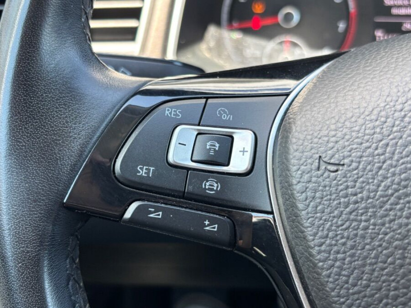 Photo 20 de l'offre de VOLKSWAGEN T-ROC 1.0 TSI 115 BVM6 LOUNGE CarPlay ACC Radars à 15450€ chez Mérignac auto