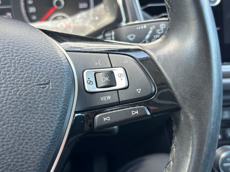Photo 21 de l'offre de VOLKSWAGEN T-ROC 1.0 TSI 115 BVM6 LOUNGE CarPlay ACC Radars à 15450€ chez Mérignac auto