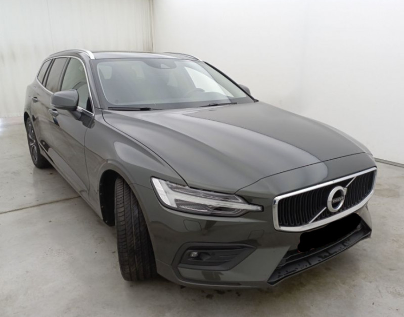 Photo 2 de l'offre de VOLVO V60 B3 2.0 163cv Geartronic MOMENTUM CUIR Hayon EL. SC Camera 1ère Main à 30950€ chez Mérignac auto