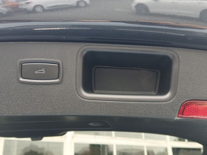 Photo 40 de l'offre de PORSCHE MACAN II 2.0 252 PDK TOE JA20 Camera Bose 1ère Main à 52900€ chez Mérignac auto