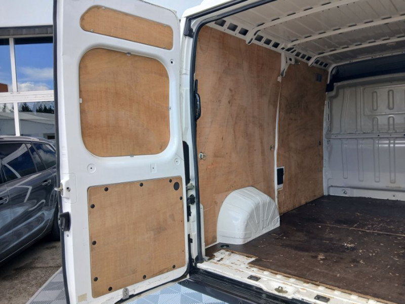 Photo 11 de l'offre de CITROEN JUMPER 35 L2H2 2.0 BlueHDi 130 BVM6 3T5 CLUB Camera 2AirBags 17900HT à 17900€ chez Mérignac auto