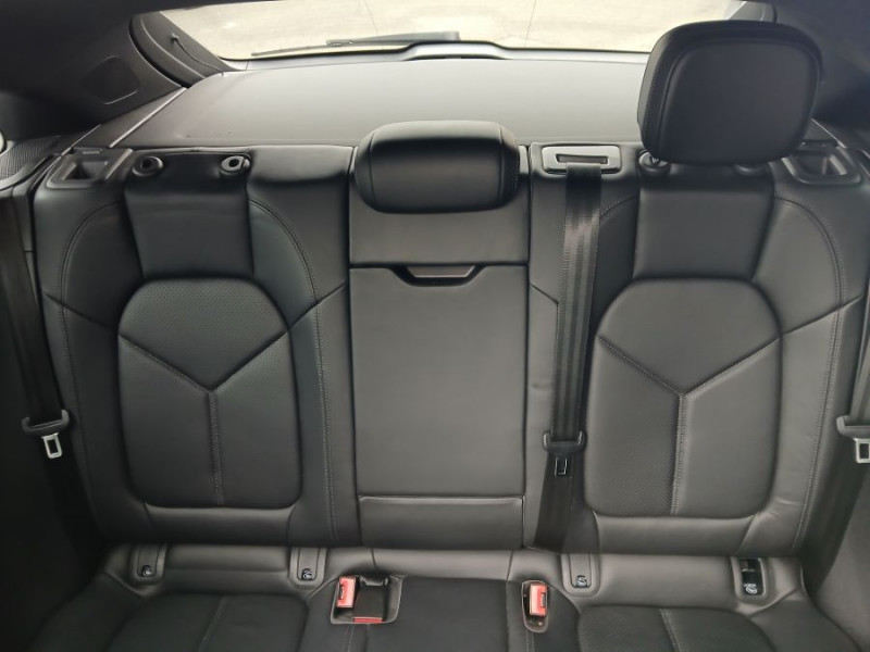 Photo 34 de l'offre de PORSCHE MACAN II 2.0 252 PDK TOE JA20 Camera Bose 1ère Main à 52900€ chez Mérignac auto