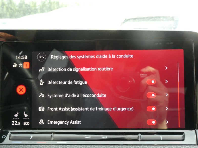 Photo 15 de l'offre de VOLKSWAGEN GOLF VIII 1.4 HYBRID 245 GTE GPS ACC SC AB.10LED 1ère Main à 28950€ chez Mérignac auto