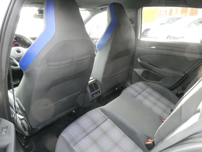 Photo 13 de l'offre de VOLKSWAGEN GOLF VIII 1.4 HYBRID 245 GTE GPS ACC SC AB.10LED 1ère Main à 28950€ chez Mérignac auto