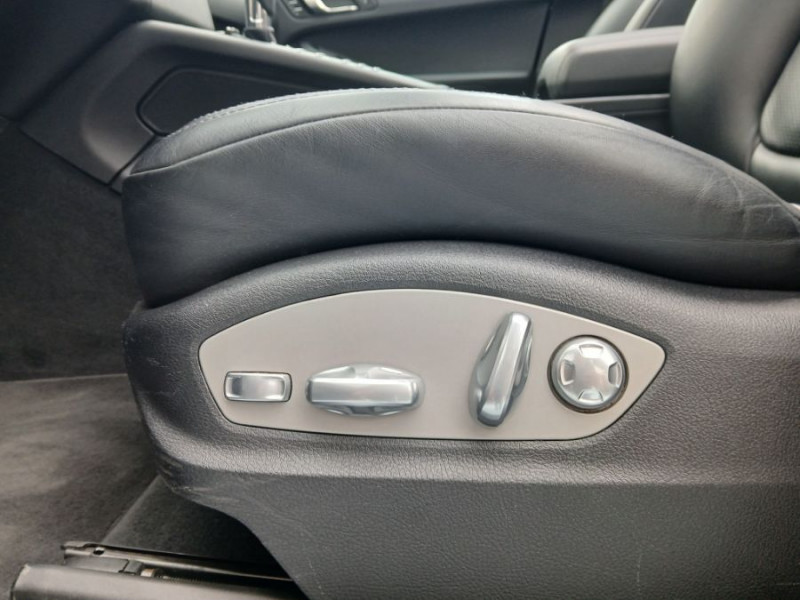 Photo 12 de l'offre de PORSCHE MACAN II 2.0 252 PDK TOE JA20 Camera Bose 1ère Main à 52900€ chez Mérignac auto