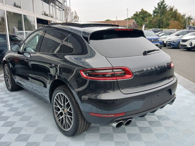 Photo 10 de l'offre de PORSCHE MACAN II 2.0 252 PDK TOE JA20 Camera Bose 1ère Main à 52900€ chez Mérignac auto