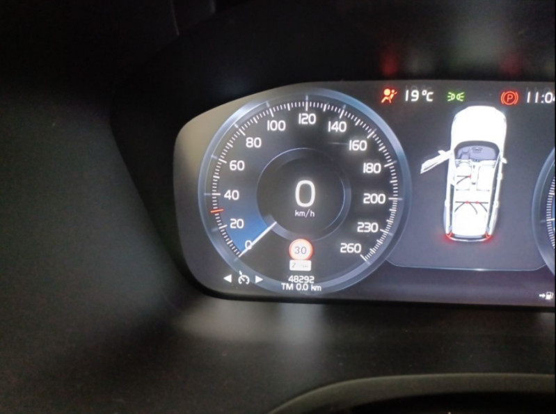 Photo 12 de l'offre de VOLVO V60 B3 2.0 163cv Geartronic MOMENTUM CUIR Hayon EL. SC Camera 1ère Main à 30950€ chez Mérignac auto