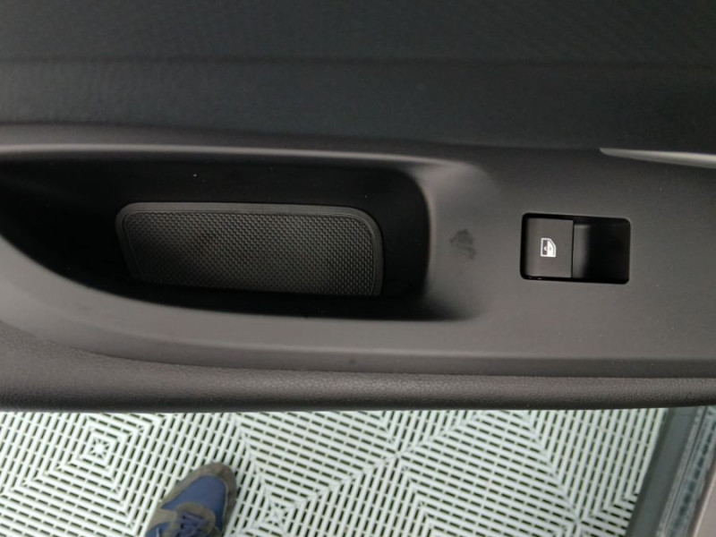 Photo 37 de l'offre de HYUNDAI TUCSON IV (2) 1.6 T-GDI 215 HYBRID BVA6 2WD STYLE PACK CREATIVE à 33450€ chez Mérignac auto