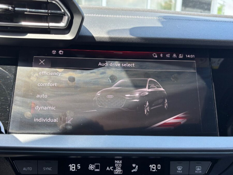 Photo 29 de l'offre de AUDI A3 SPORTBACK SPORTBACK New IV 35 TDI 150 S Tronic 7 S LINE Int + Ext. TOIT Ouvrant SC JA18 à 38450€ chez Mérignac auto