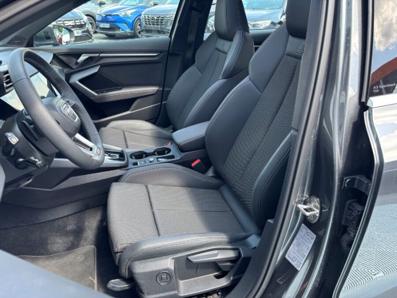 Photo 5 de l'offre de AUDI A3 SPORTBACK SPORTBACK New IV 35 TDI 150 S Tronic 7 S LINE Int + Ext. TOIT Ouvrant SC JA18 à 38450€ chez Mérignac auto