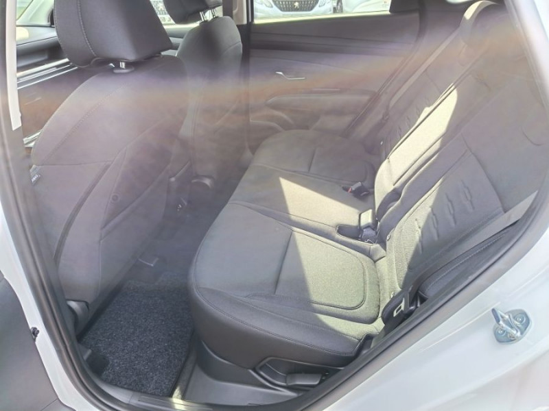 Photo 14 de l'offre de HYUNDAI TUCSON IV (2) 1.6 T-GDI 215 HYBRID BVA6 2WD STYLE PACK CREATIVE à 33870€ chez Mérignac auto