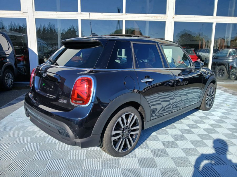 Photo 10 de l'offre de MINI MINI III (F56) NEW 1.5i 136 BVA7 COOPER 5P CUIR TOE Camera Key Less HUD Hifi... à 29490€ chez Mérignac auto