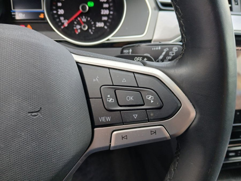 Photo 21 de l'offre de VOLKSWAGEN PASSAT SW VIII 2.0 TDI 150 DSG7 STYLE BUSINESS GPS Radars ACC Hayon EL. 1ère Main à 28450€ chez Mérignac auto