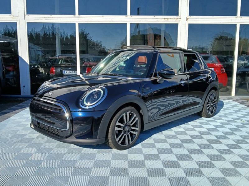 Photo 8 de l'offre de MINI MINI III (F56) NEW 1.5i 136 BVA7 COOPER 5P CUIR TOE Camera Key Less HUD Hifi... à 29490€ chez Mérignac auto