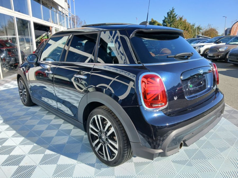 Photo 3 de l'offre de MINI MINI III (F56) NEW 1.5i 136 BVA7 COOPER 5P CUIR TOE Camera Key Less HUD Hifi... à 29490€ chez Mérignac auto