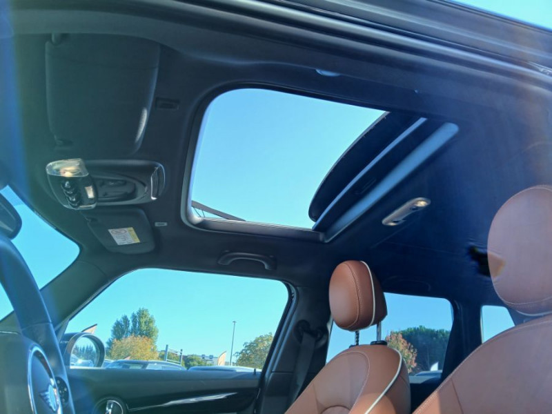 Photo 14 de l'offre de MINI MINI III (F56) NEW 1.5i 136 BVA7 COOPER 5P CUIR TOE Camera Key Less HUD Hifi... à 29490€ chez Mérignac auto