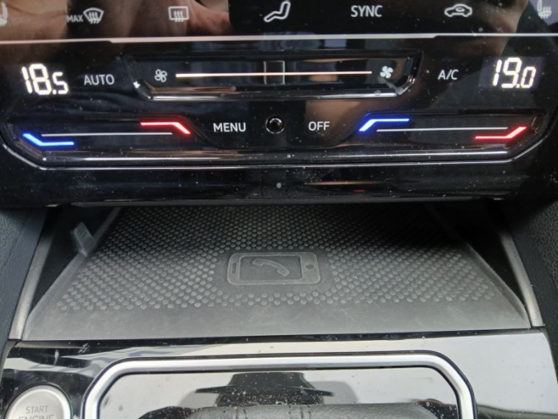 Photo 33 de l'offre de VOLKSWAGEN PASSAT SW VIII 2.0 TDI 150 DSG7 STYLE BUSINESS GPS Radars ACC Hayon EL. 1ère Main à 28450€ chez Mérignac auto