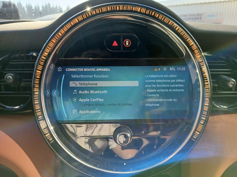 Photo 27 de l'offre de MINI MINI III (F56) NEW 1.5i 136 BVA7 COOPER 5P CUIR TOE Camera Key Less HUD Hifi... à 29490€ chez Mérignac auto