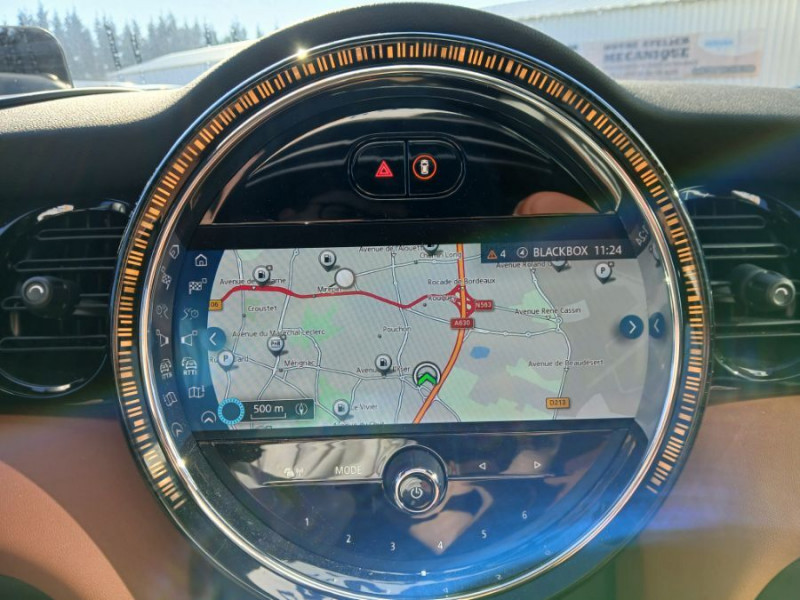 Photo 23 de l'offre de MINI MINI III (F56) NEW 1.5i 136 BVA7 COOPER 5P CUIR TOE Camera Key Less HUD Hifi... à 29490€ chez Mérignac auto