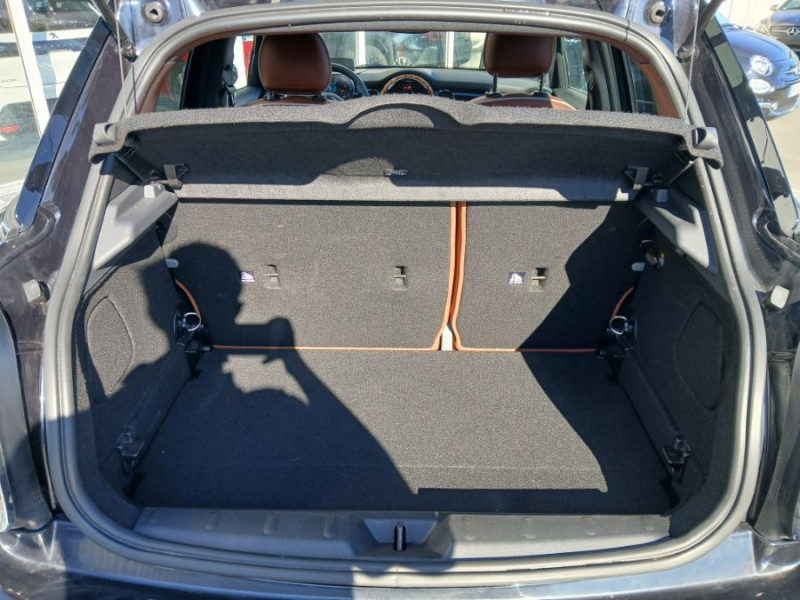 Photo 40 de l'offre de MINI MINI III (F56) NEW 1.5i 136 BVA7 COOPER 5P CUIR TOE Camera Key Less HUD Hifi... à 29490€ chez Mérignac auto