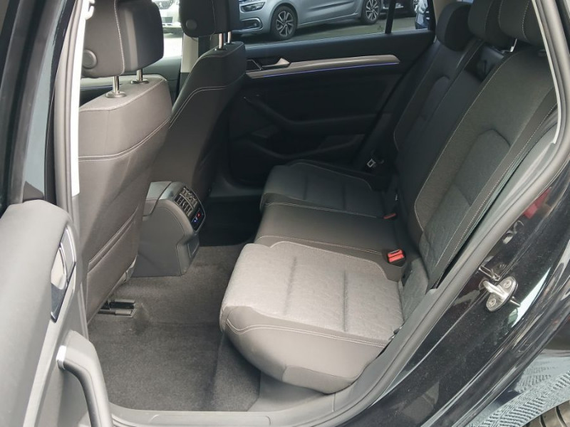 Photo 37 de l'offre de VOLKSWAGEN PASSAT SW VIII 2.0 TDI 150 DSG7 STYLE BUSINESS GPS Radars ACC Hayon EL. 1ère Main à 28450€ chez Mérignac auto