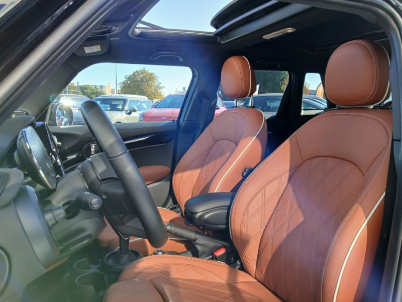 Photo 13 de l'offre de MINI MINI III (F56) NEW 1.5i 136 BVA7 COOPER 5P CUIR TOE Camera Key Less HUD Hifi... à 29490€ chez Mérignac auto