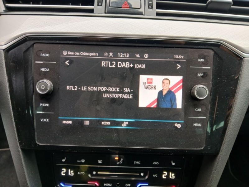 Photo 22 de l'offre de VOLKSWAGEN PASSAT SW VIII 1.6 TDI 120 DSG7 STYLE BUSINESS GPS Radars ACC Hayon EL. 1ère Main à 23480€ chez Mérignac auto