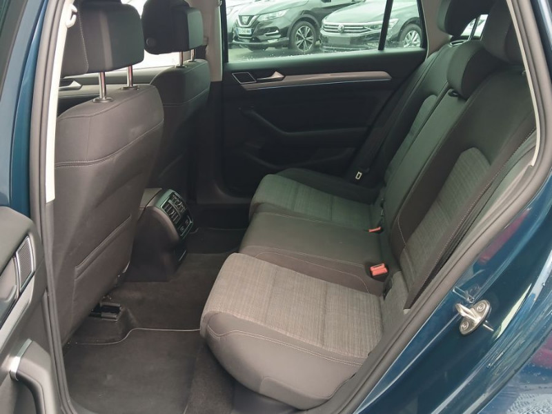 Photo 36 de l'offre de VOLKSWAGEN PASSAT SW VIII 1.6 TDI 120 DSG7 STYLE BUSINESS GPS Radars ACC Hayon EL. 1ère Main à 23480€ chez Mérignac auto