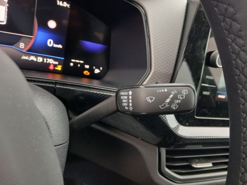 Photo 21 de l'offre de VOLKSWAGEN T-CROSS 1.0 TSI 116 DSG7 PACK JA17 08/25 Key Less Camera Radars RER Privacy Glass à 26950€ chez Mérignac auto