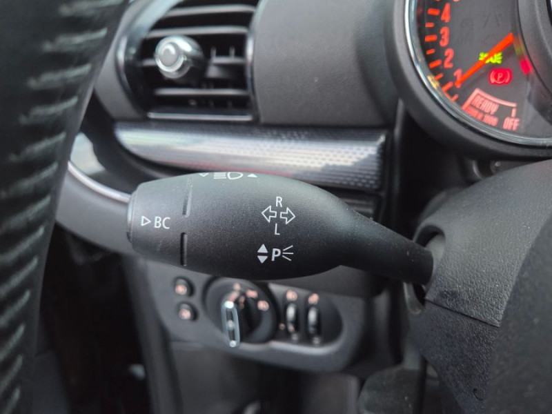 Photo 21 de l'offre de MINI CLUBMAN III ONE 102 BVA GPS Radars JA17 LED SC à 18490€ chez Mérignac auto