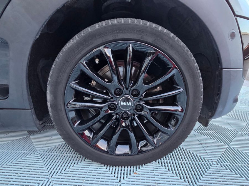 Photo 19 de l'offre de MINI CLUBMAN III ONE 102 BVA GPS Radars JA17 LED SC à 18490€ chez Mérignac auto
