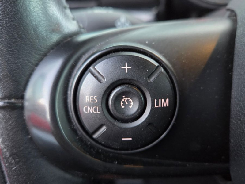 Photo 17 de l'offre de MINI CLUBMAN III ONE 102 BVA GPS Radars JA17 LED SC à 18490€ chez Mérignac auto
