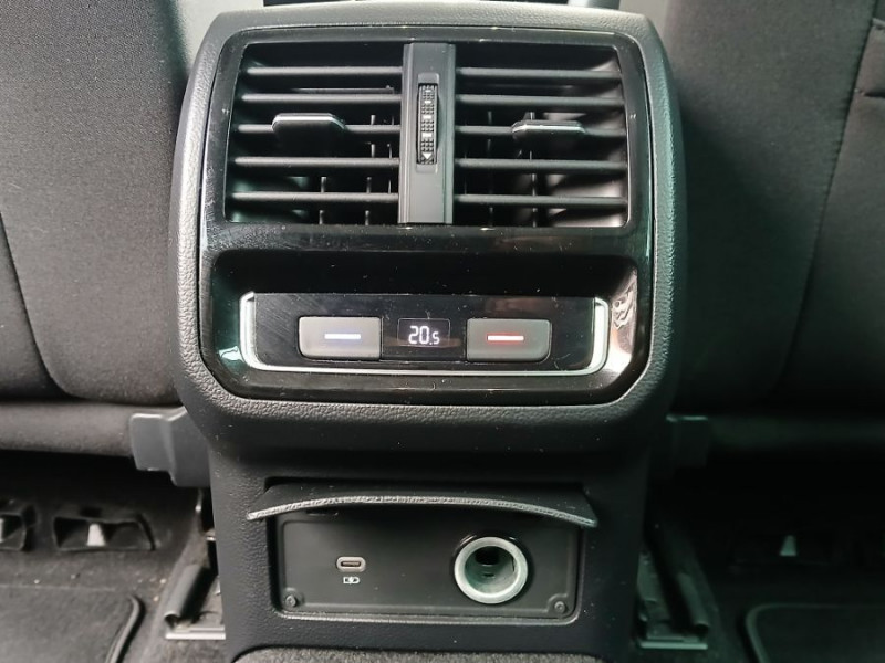 Photo 37 de l'offre de VOLKSWAGEN PASSAT SW VIII 1.6 TDI 120 DSG7 STYLE BUSINESS GPS Radars ACC Hayon EL. 1ère Main à 23480€ chez Mérignac auto
