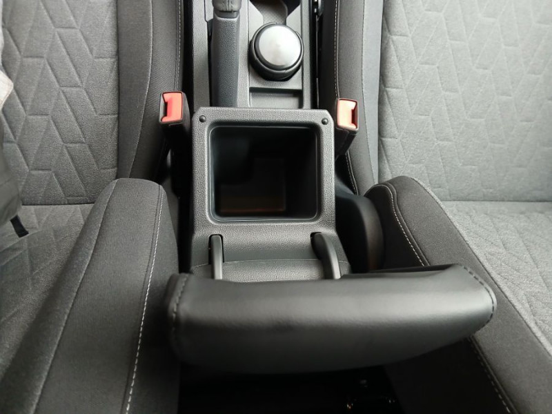 Photo 30 de l'offre de VOLKSWAGEN T-CROSS 1.0 TSI 116 DSG7 PACK JA17 08/25 Key Less Camera Radars RER Privacy Glass à 26950€ chez Mérignac auto