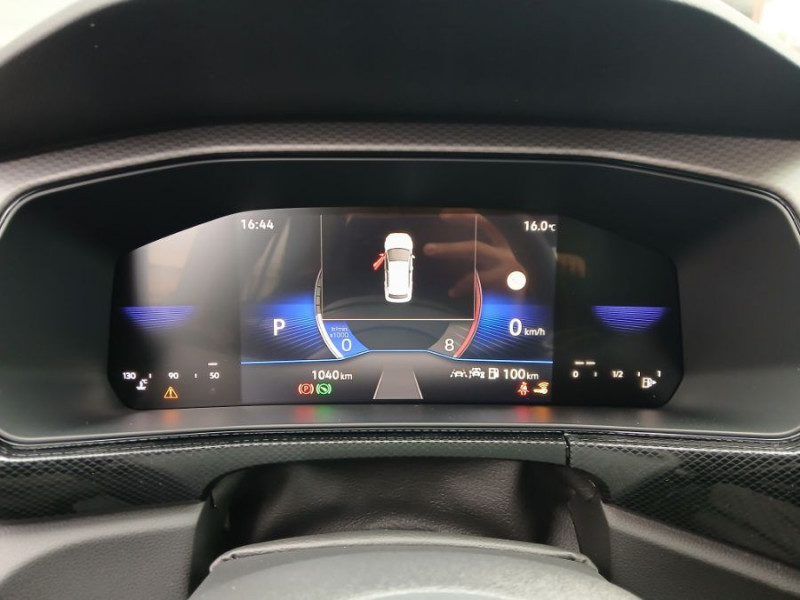 Photo 22 de l'offre de VOLKSWAGEN T-CROSS 1.0 TSI 116 DSG7 PACK JA17 08/25 Key Less Camera Radars RER Privacy Glass à 26950€ chez Mérignac auto
