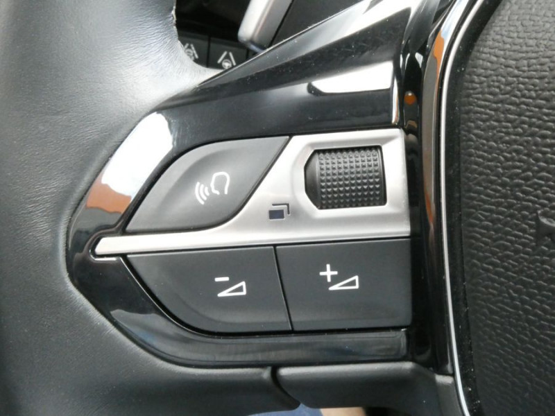 Photo 21 de l'offre de PEUGEOT 508 1.5 BlueHDi 130 EAT8 ALLURE PACK Coffre EL. ACC SC 1ère Main à 21950€ chez Mérignac auto