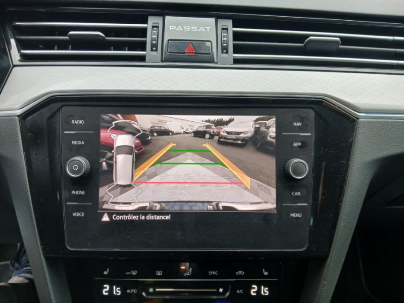 Photo 6 de l'offre de VOLKSWAGEN PASSAT SW VIII 1.6 TDI 120 DSG7 STYLE BUSINESS GPS Radars ACC Hayon EL. 1ère Main à 23480€ chez Mérignac auto