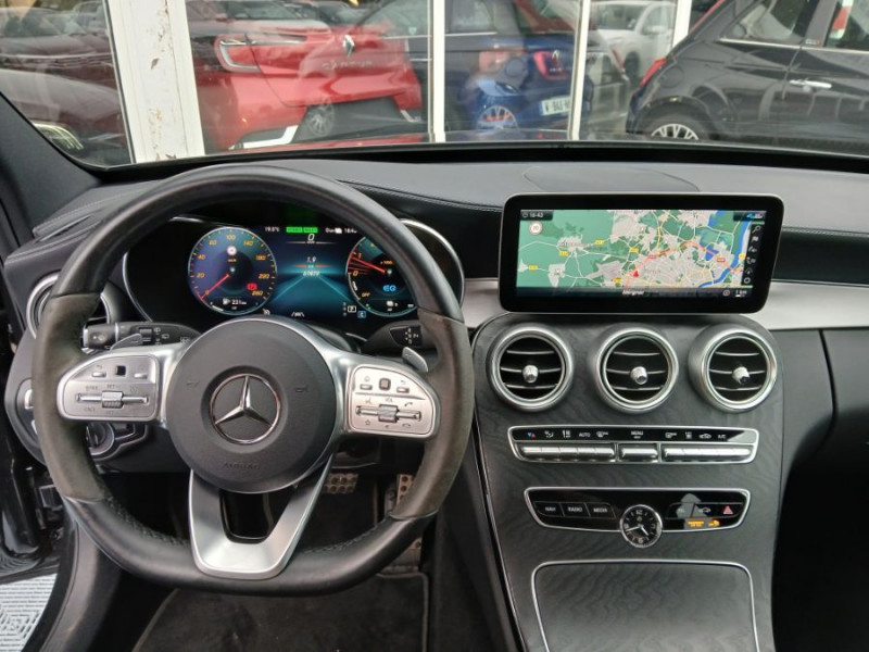 Photo 14 de l'offre de MERCEDES-BENZ CLASSE C SW IV 300 DE 306cv 9G-Tronic Hybride Rech. AMG LINE Attel. à 34500€ chez Mérignac auto