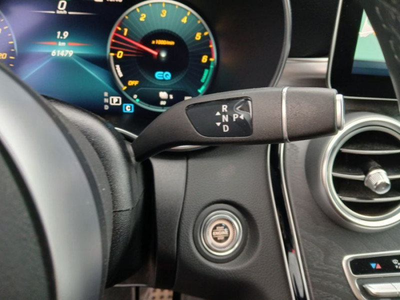 Photo 19 de l'offre de MERCEDES-BENZ CLASSE C SW IV 300 DE 306cv 9G-Tronic Hybride Rech. AMG LINE Attel. à 34500€ chez Mérignac auto