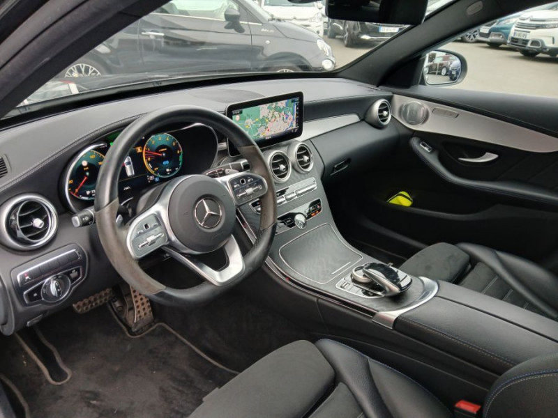 Photo 11 de l'offre de MERCEDES-BENZ CLASSE C SW IV 300 DE 306cv 9G-Tronic Hybride Rech. AMG LINE Attel. à 34500€ chez Mérignac auto