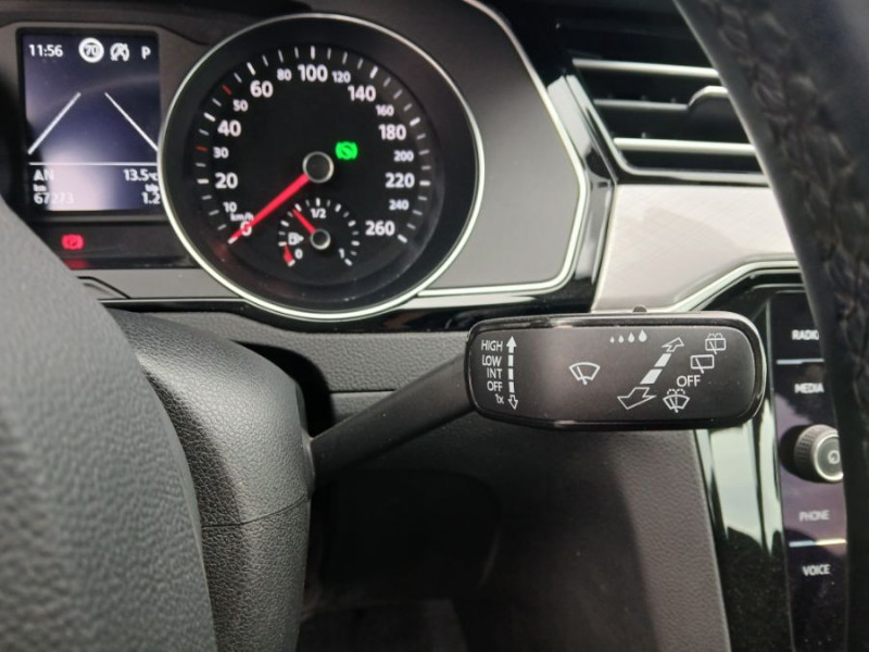 Photo 23 de l'offre de VOLKSWAGEN PASSAT SW VIII 1.6 TDI 120 DSG7 STYLE BUSINESS GPS Radars ACC Hayon EL. 1ère Main à 22950€ chez Mérignac auto
