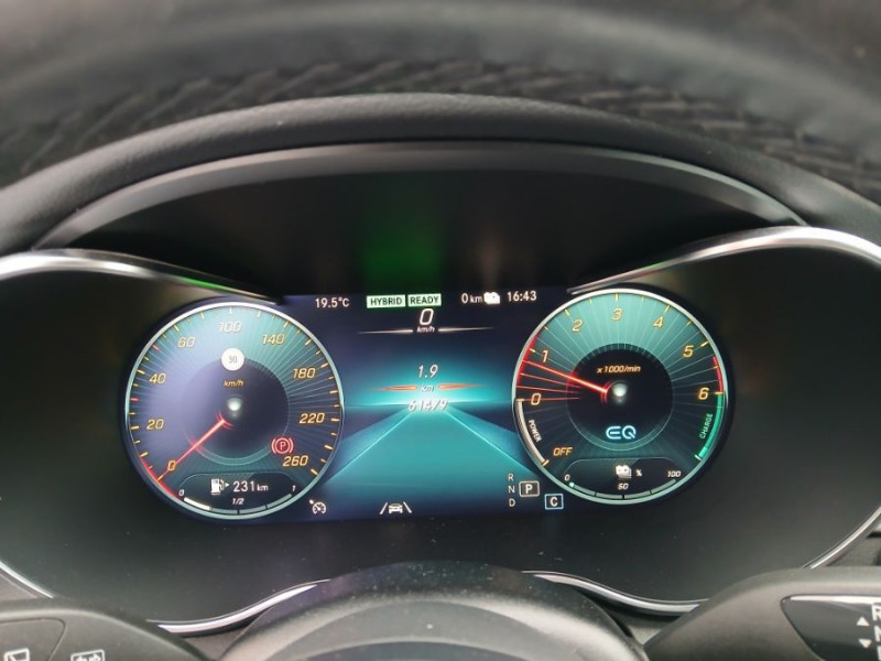 Photo 13 de l'offre de MERCEDES-BENZ CLASSE C SW IV 300 DE 306cv 9G-Tronic Hybride Rech. AMG LINE Attel. à 34500€ chez Mérignac auto