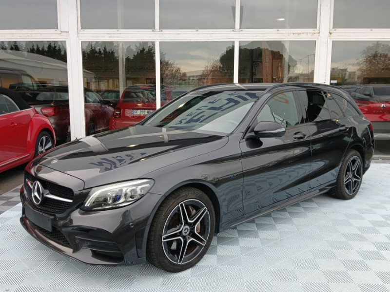 Photo 1 de l'offre de MERCEDES-BENZ CLASSE C SW IV 300 DE 306cv 9G-Tronic Hybride Rech. AMG LINE Attel. à 34500€ chez Mérignac auto