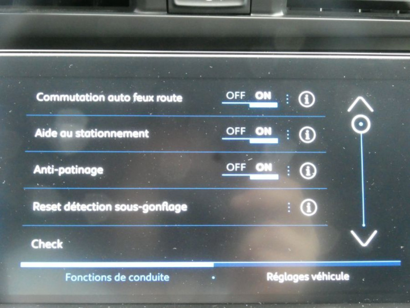 Photo 14 de l'offre de PEUGEOT 508 1.5 BlueHDi 130 EAT8 ALLURE PACK Coffre EL. ACC SC 1ère Main à 21950€ chez Mérignac auto