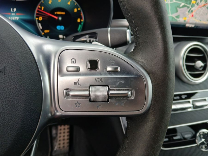 Photo 17 de l'offre de MERCEDES-BENZ CLASSE C SW IV 300 DE 306cv 9G-Tronic Hybride Rech. AMG LINE Attel. à 34500€ chez Mérignac auto