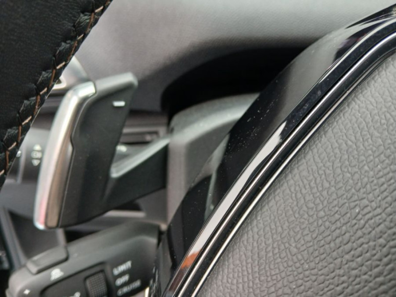 Photo 16 de l'offre de PEUGEOT 3008 II (2) 1.5 BlueHDi 130 EAT8 GT Camera 360° à 30450€ chez Mérignac auto