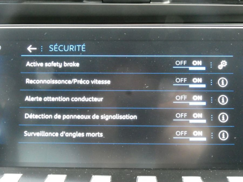 Photo 15 de l'offre de PEUGEOT 508 1.5 BlueHDi 130 EAT8 ALLURE PACK Coffre EL. ACC SC 1ère Main à 21950€ chez Mérignac auto