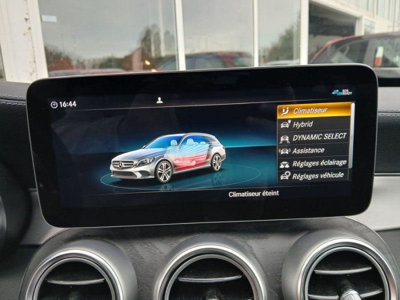Photo 16 de l'offre de MERCEDES-BENZ CLASSE C SW IV 300 DE 306cv 9G-Tronic Hybride Rech. AMG LINE Attel. à 34500€ chez Mérignac auto